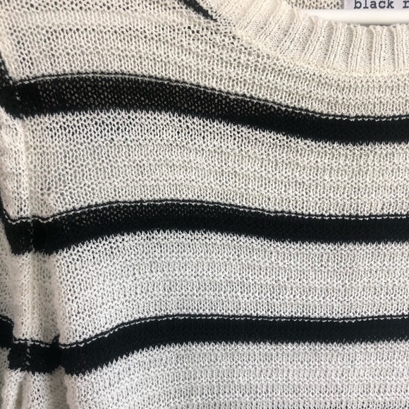 Black Rivet Black & White Striped Sweater S - Picture 3 of 5